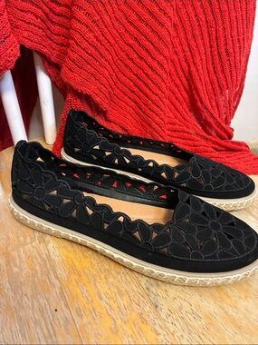 Brand New Comfortable Black Floral Cutout Espadrille Ballet Flats 7